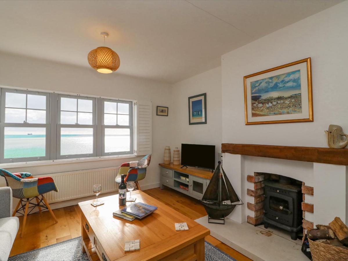 Beach Retreat Weymouth Exterior photo
